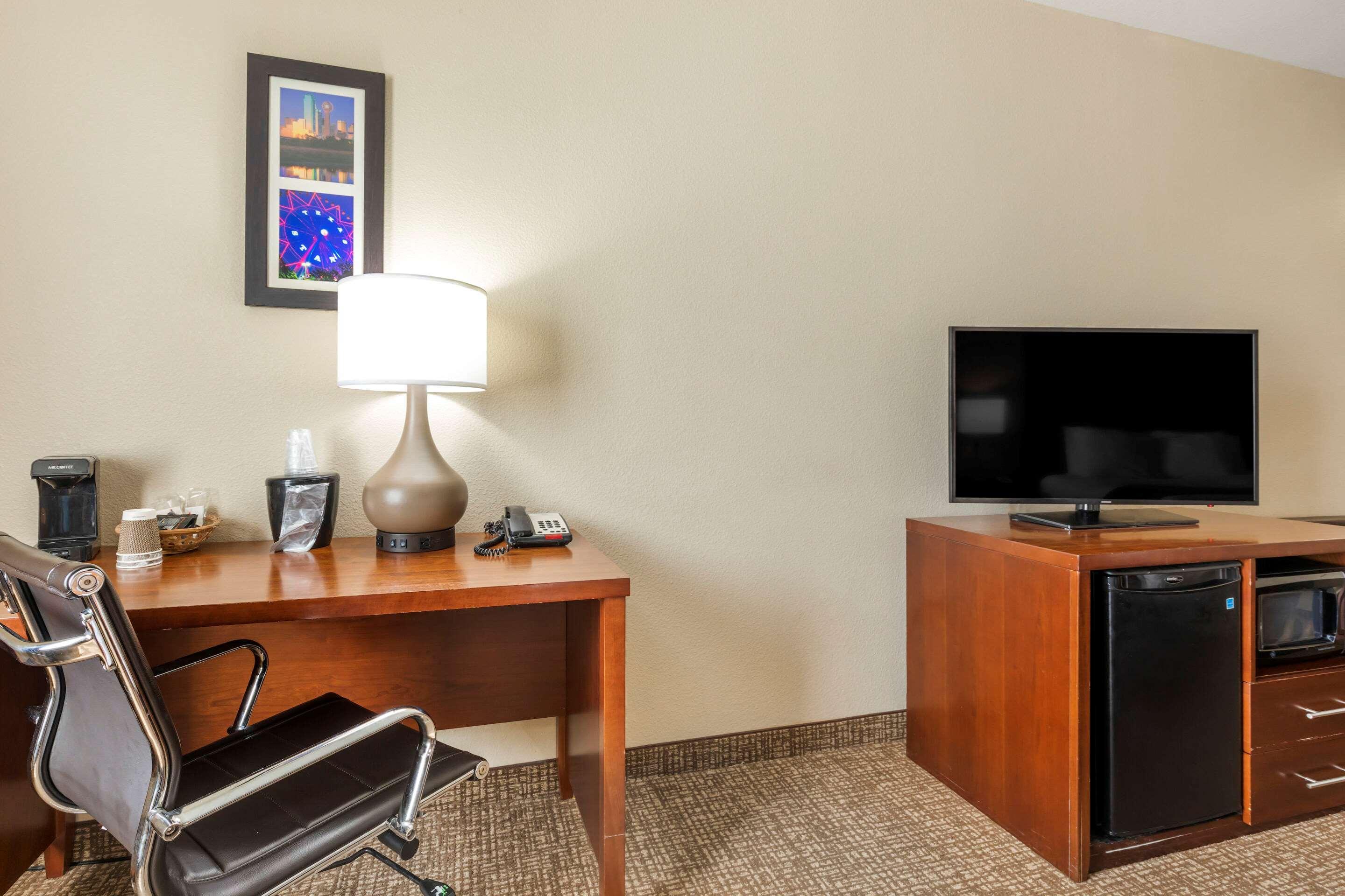 Comfort Near Unt